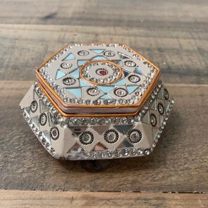 Cute trinket box